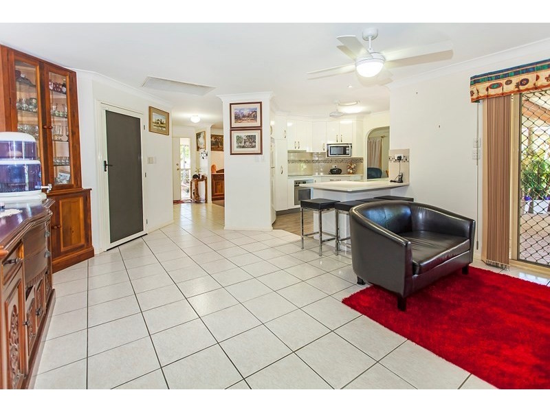 37 Drummond Street, Sinnamon Park QLD 4073