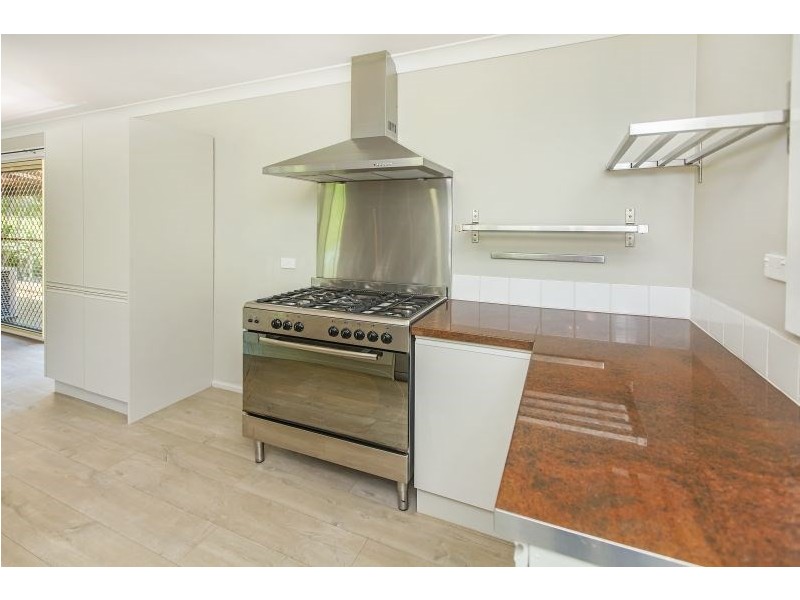 18 Dale Road, Camira QLD 4300