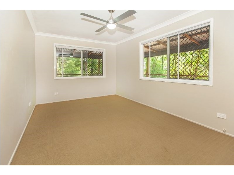 18 Dale Road, Camira QLD 4300