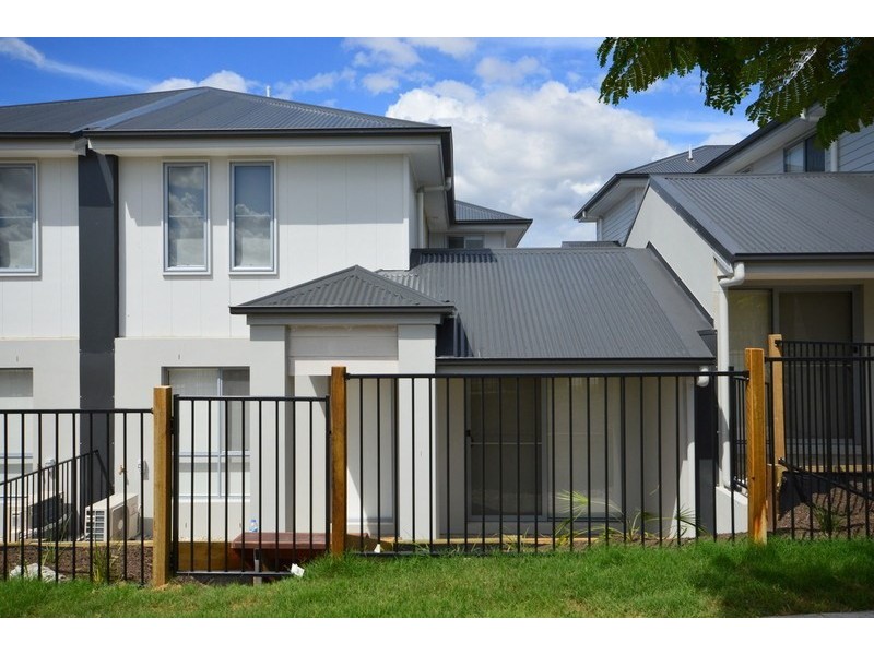 26 Mcgregor Place, Springfield Lakes QLD 4300