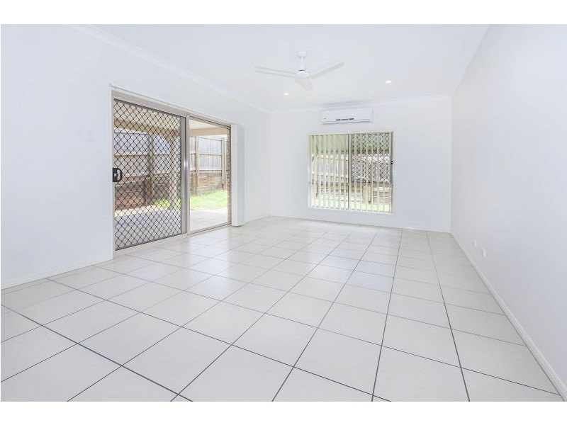 30 Honeypot Avenue, Springfield Lakes QLD 4300