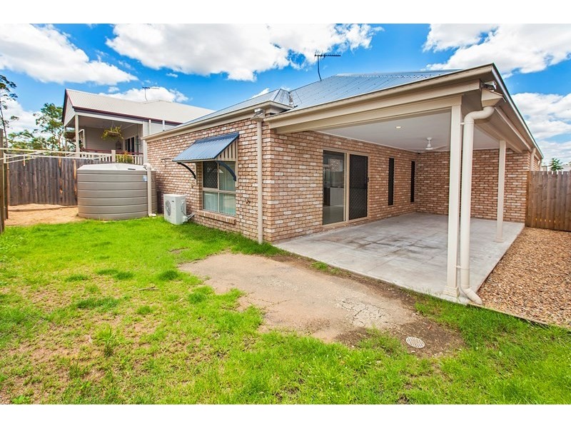 30 Honeypot Avenue, Springfield Lakes QLD 4300