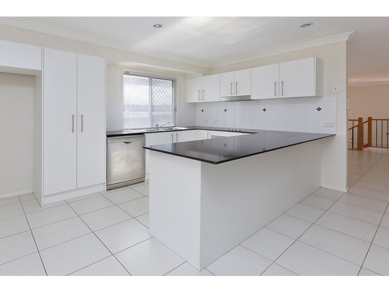 21 Shearwater Terrace, Springfield Lakes QLD 4300