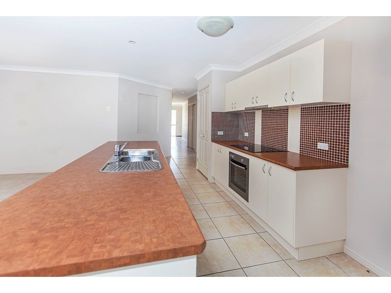 4 Wharf Court, Springfield Lakes QLD 4300