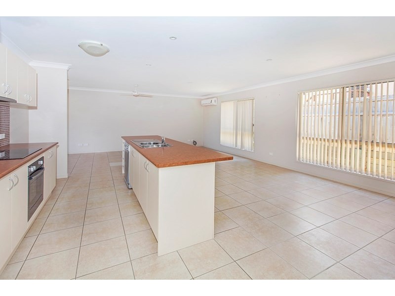 4 Wharf Court, Springfield Lakes QLD 4300