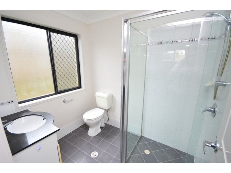 11 Den Otter Drive, Bellbird Park QLD 4300