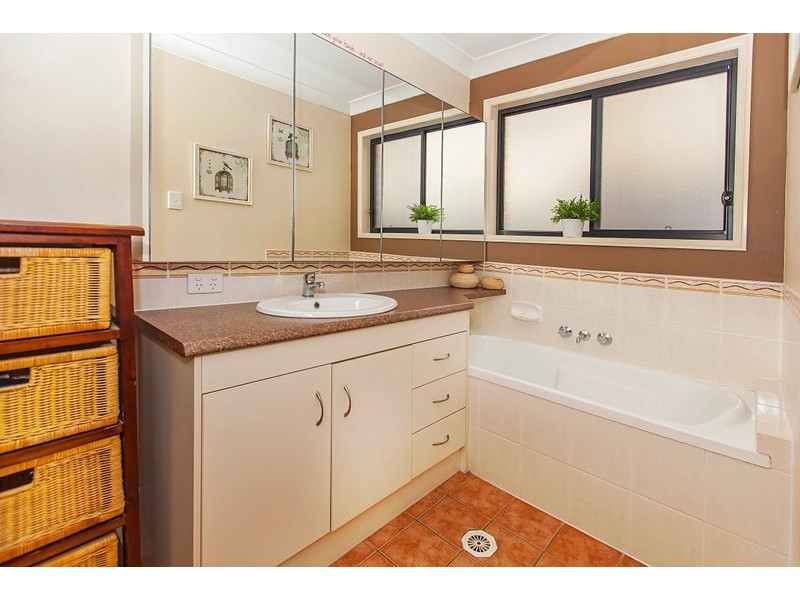 6 Sunview Road, Springfield QLD 4300