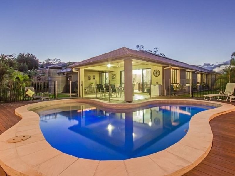 4 Riverside Crescent, Springfield Lakes QLD 4300