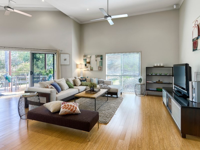 12 Bellevue Place, Springfield Lakes QLD 4300