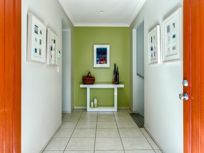 12 Bellevue Place, Springfield Lakes QLD 4300