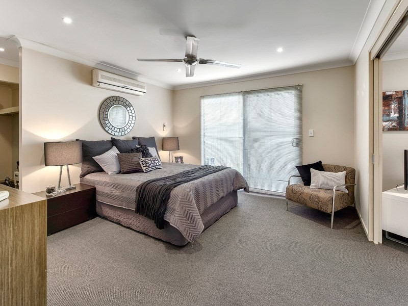 12 Bellevue Place, Springfield Lakes QLD 4300