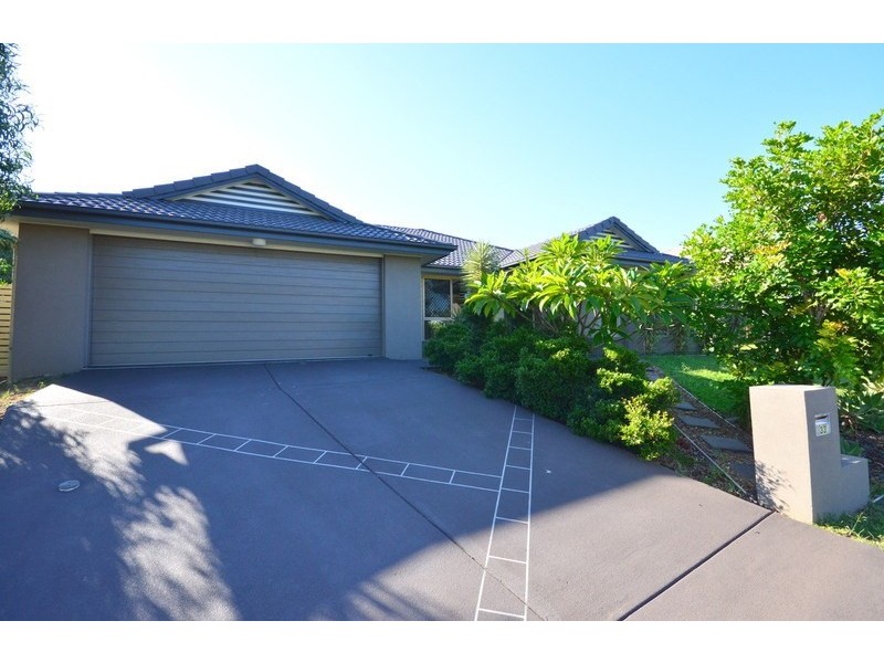 33 Dillon Avenue, Augustine Heights QLD 4300