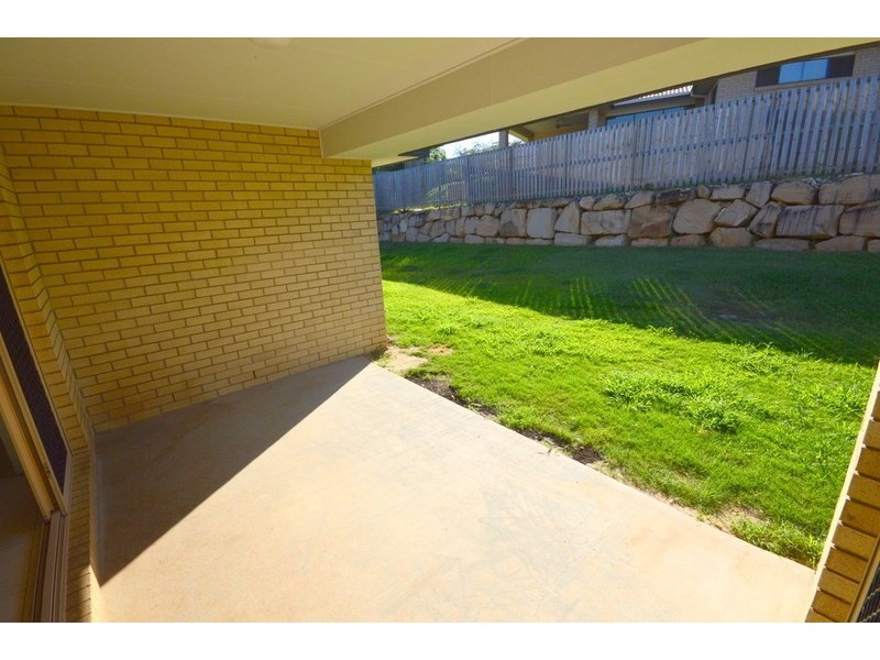33 Dillon Avenue, Augustine Heights QLD 4300
