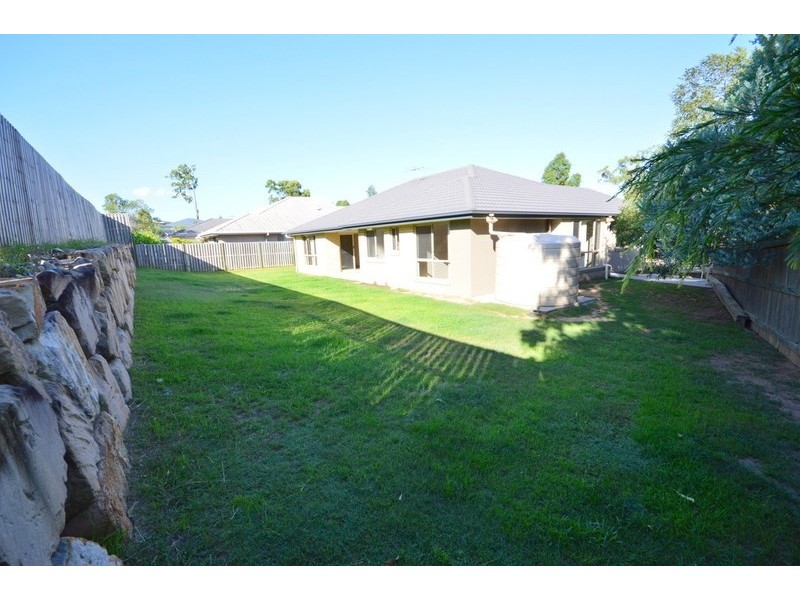 33 Dillon Avenue, Augustine Heights QLD 4300