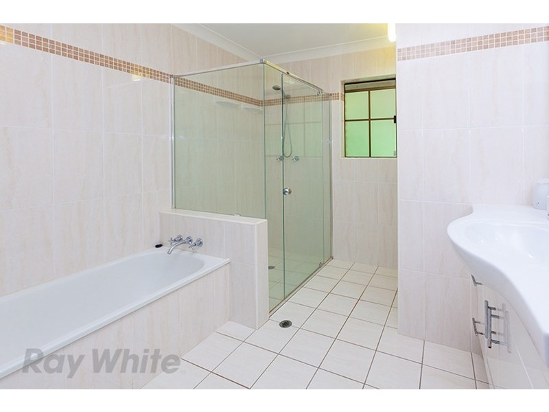 5 Hilton Drive, Camira QLD 4300