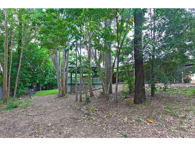 5 Hilton Drive, Camira QLD 4300