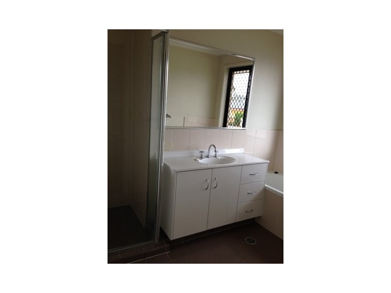 10 Escarpment Drive, Springfield Lakes QLD 4300