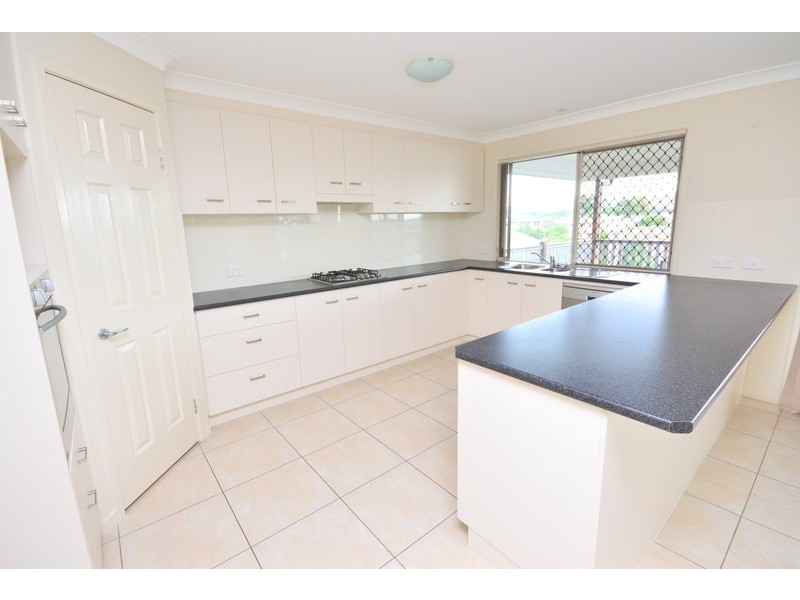 65 Highlands Terrace, Springfield Lakes QLD 4300