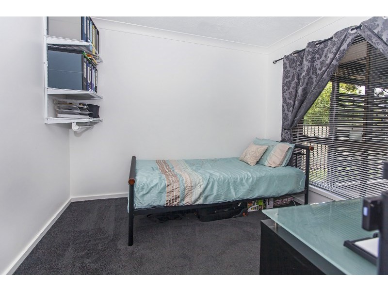 8 Wilson Drive, Camira QLD 4300