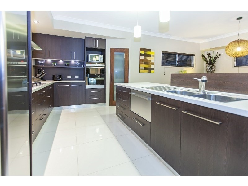 30 Riverine Drive, Springfield Lakes QLD 4300