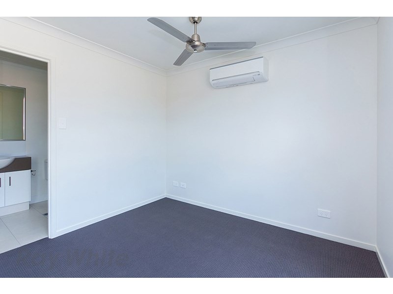 72 Parklands Drive, Springfield Lakes QLD 4300