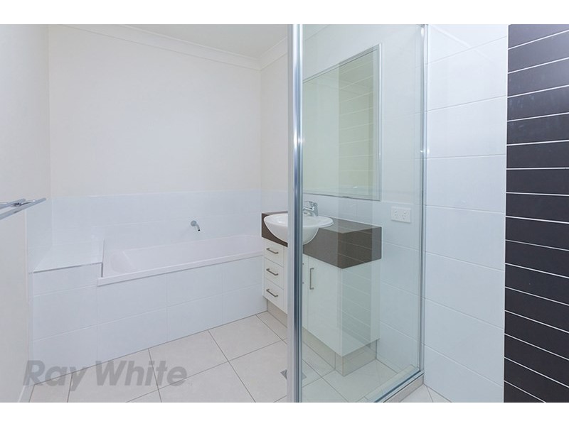 72 Parklands Drive, Springfield Lakes QLD 4300