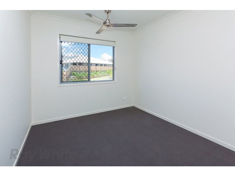 72 Parklands Drive, Springfield Lakes QLD 4300