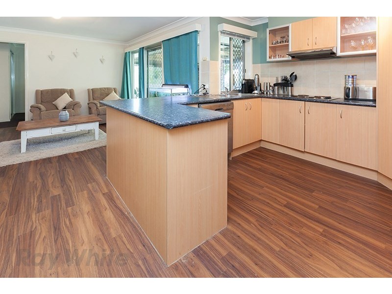 17 Amelia Court, Camira QLD 4300