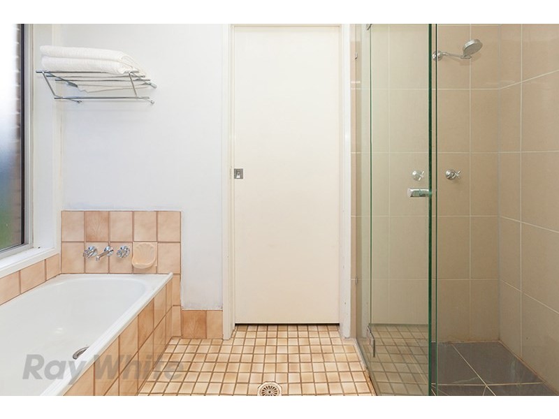 17 Amelia Court, Camira QLD 4300