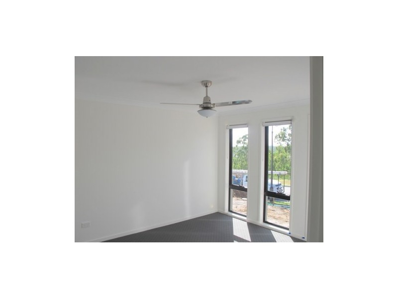 25a Catchlove Crescent, Augustine Heights QLD 4300