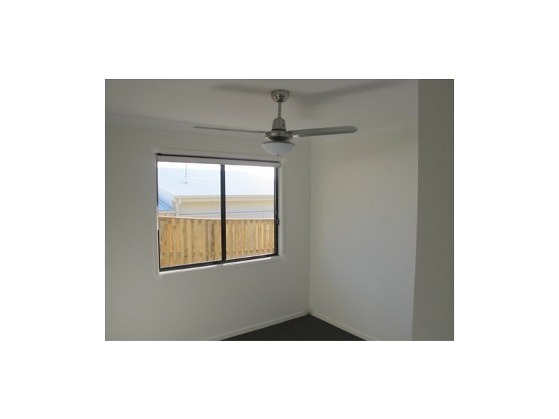 25a Catchlove Crescent, Augustine Heights QLD 4300