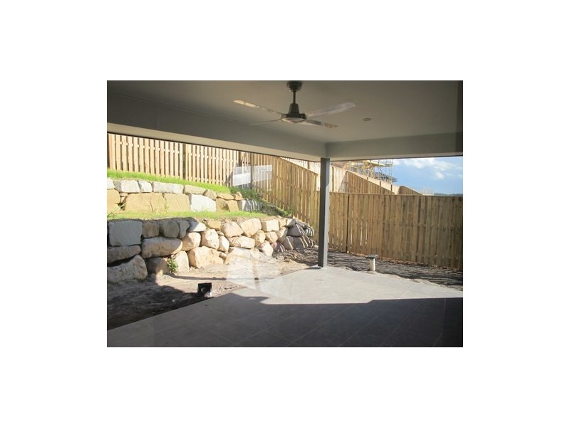 25a Catchlove Crescent, Augustine Heights QLD 4300