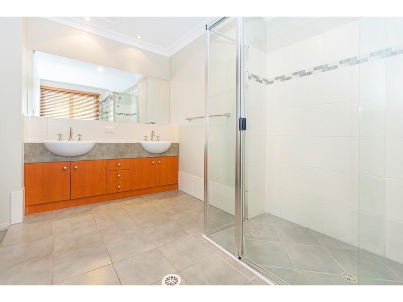 41 Summit Drive, Springfield Lakes QLD 4300