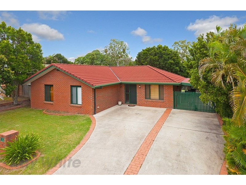 9 Crystal Court, Camira QLD 4300