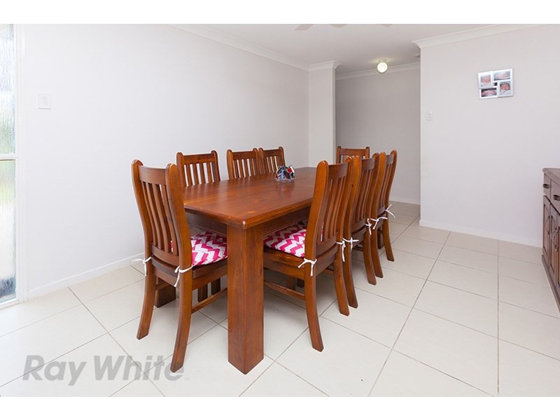 9 Crystal Court, Camira QLD 4300