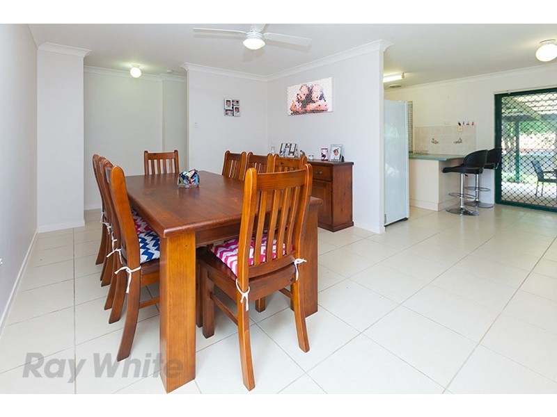9 Crystal Court, Camira QLD 4300