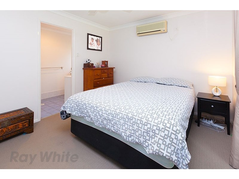 9 Crystal Court, Camira QLD 4300