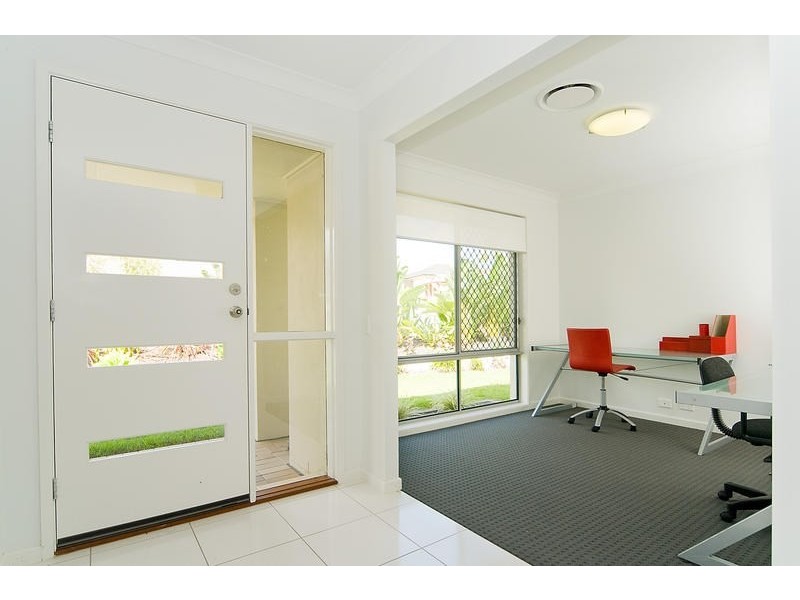 27 Holterman Crescent, Redbank Plains QLD 4301