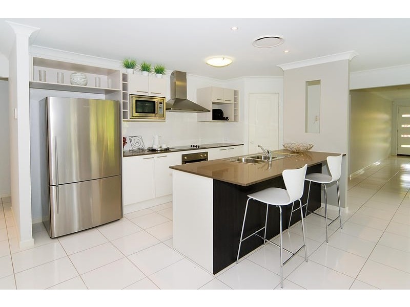 27 Holterman Crescent, Redbank Plains QLD 4301