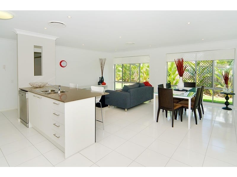 27 Holterman Crescent, Redbank Plains QLD 4301