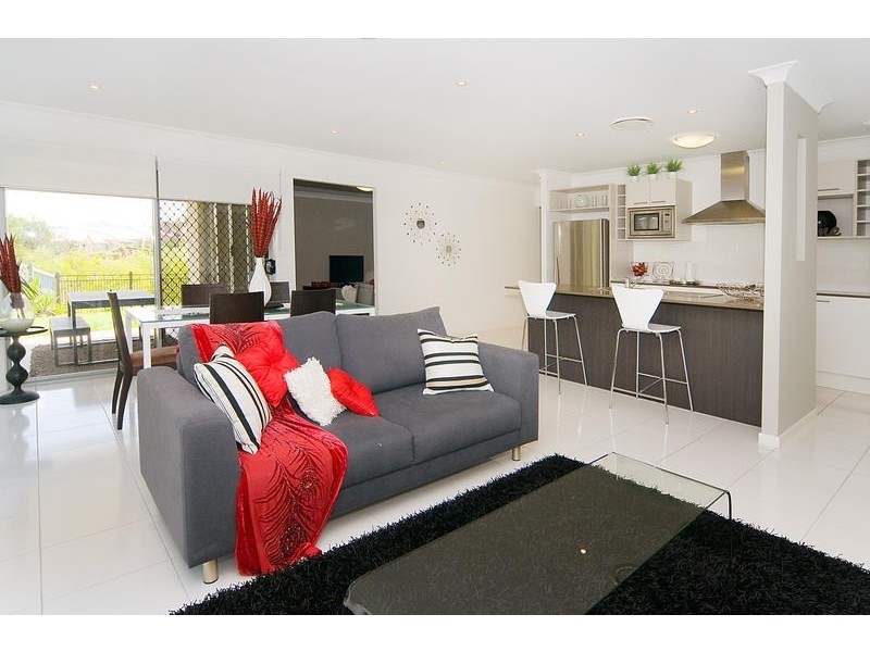 27 Holterman Crescent, Redbank Plains QLD 4301