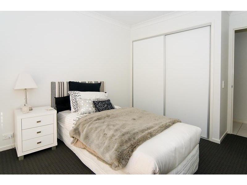 27 Holterman Crescent, Redbank Plains QLD 4301