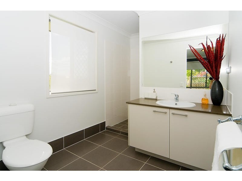 27 Holterman Crescent, Redbank Plains QLD 4301
