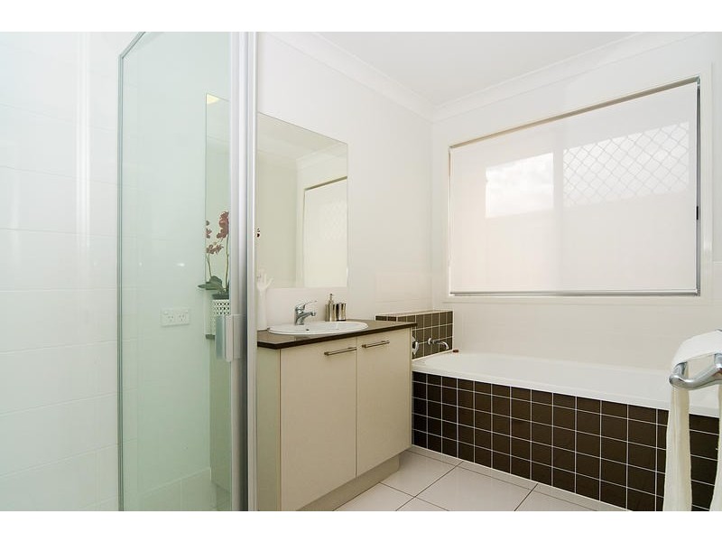 27 Holterman Crescent, Redbank Plains QLD 4301