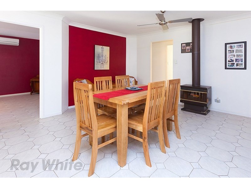 24 Cassatt Place, Forest Lake QLD 4078