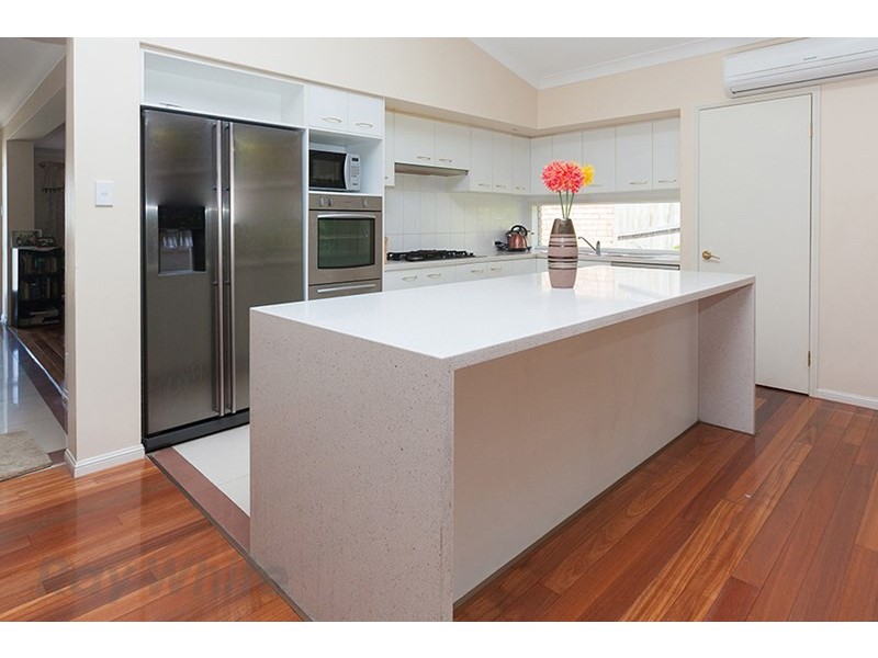 11 Driftwood Place, Springfield Lakes QLD 4300