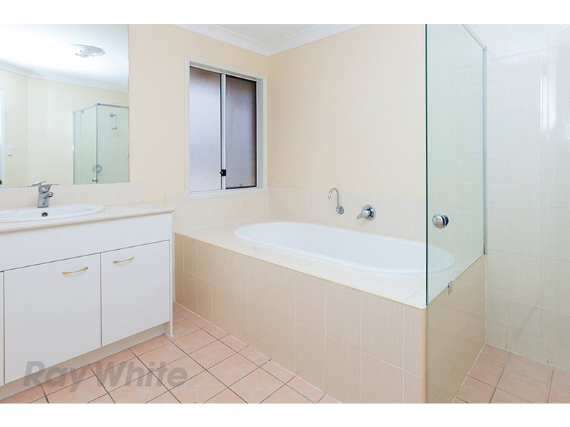 11 Driftwood Place, Springfield Lakes QLD 4300