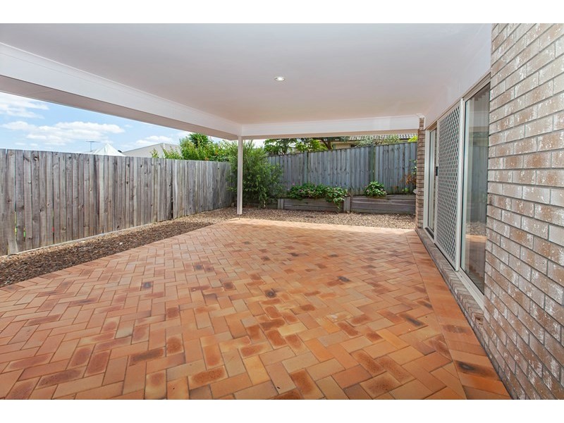 18 Parkview Drive, Springfield Lakes QLD 4300