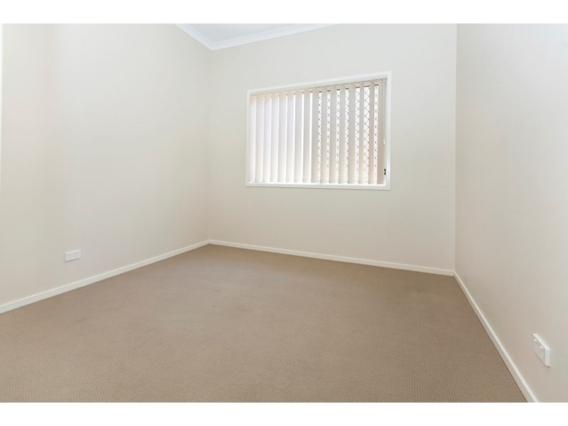 18 Parkview Drive, Springfield Lakes QLD 4300