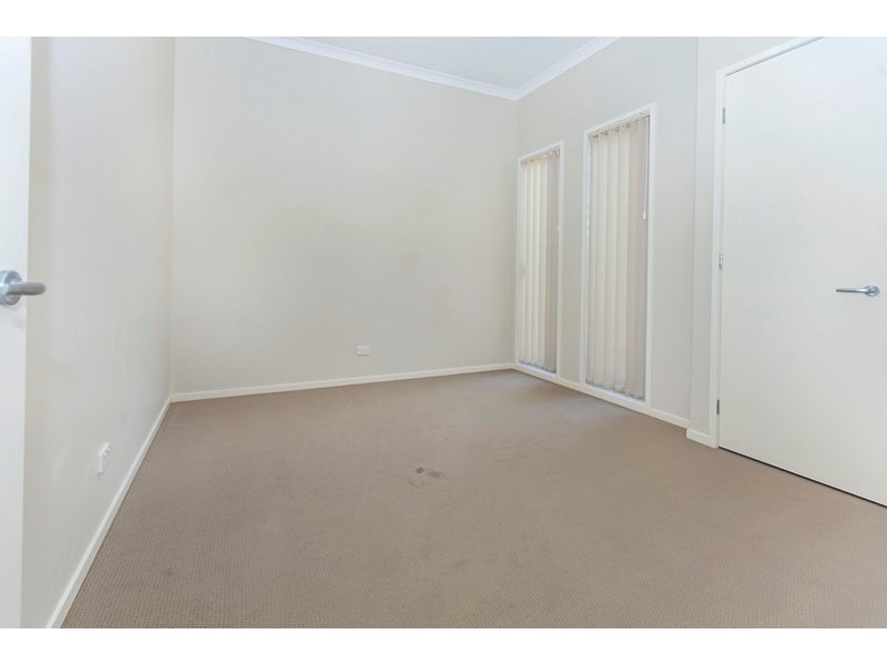 18 Parkview Drive, Springfield Lakes QLD 4300